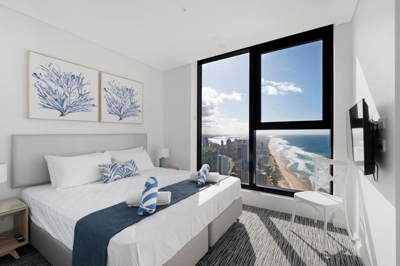 Sea View Beachfront Apartment In Surfers Голд-Кост Экстерьер фото
